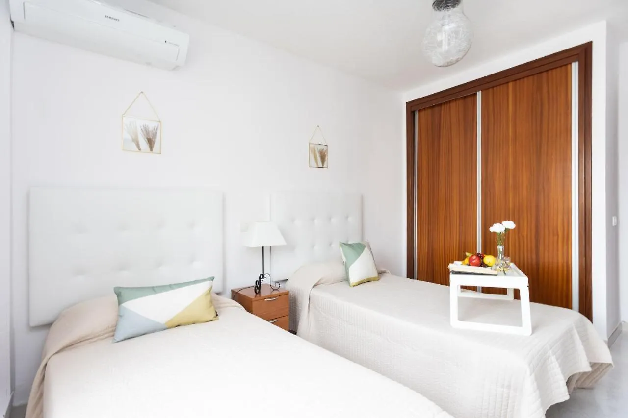 Home2Book Bright Center Santa Cruz, Wifi Apartment