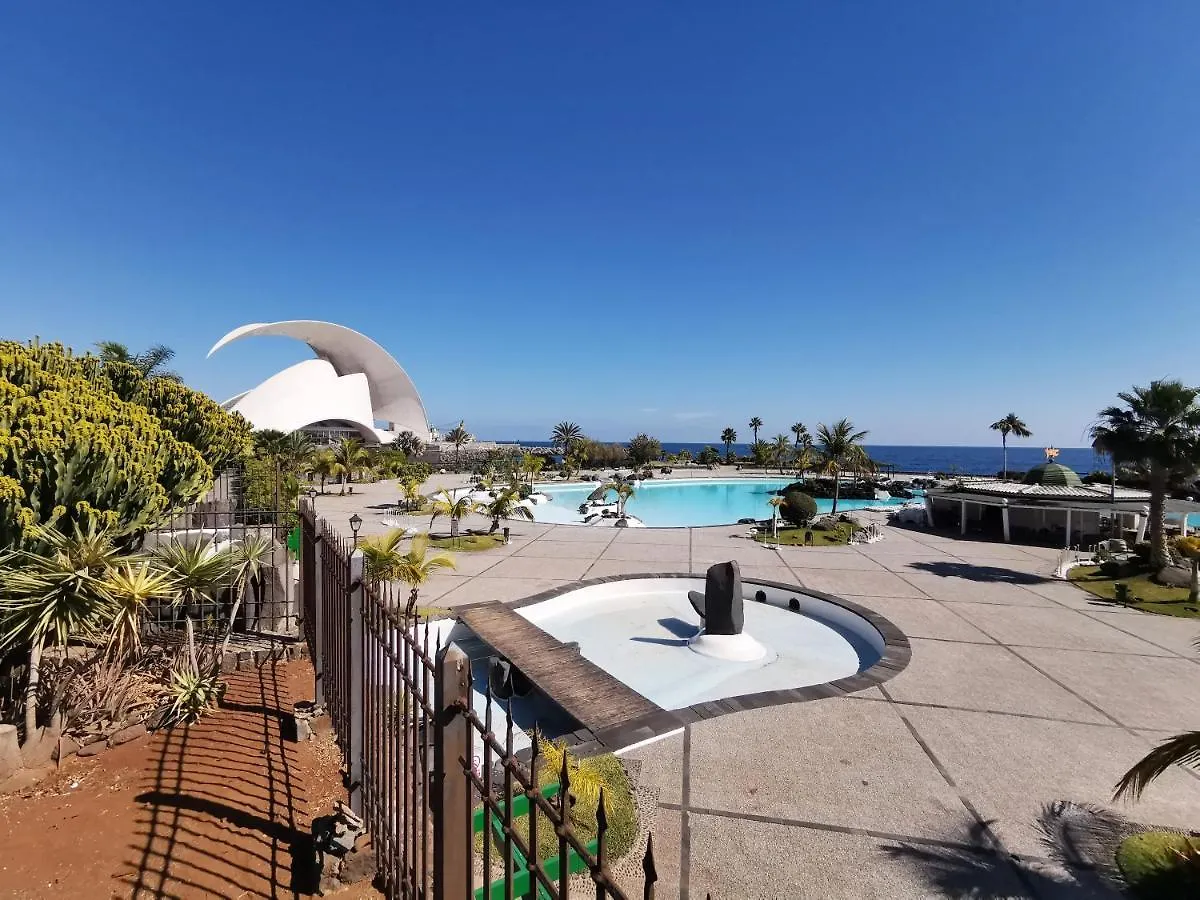 Apartment Home2Book Bright Center Santa Cruz, Wifi